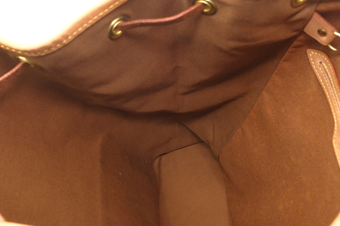 Louis Vuitton Montsouris GM in Monogram Canvas