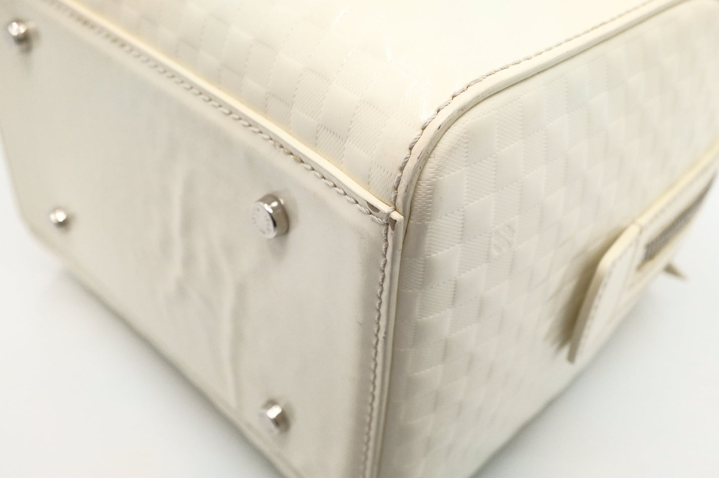 Louis Vuitton Speedy Cube in White Damier Facette Leather