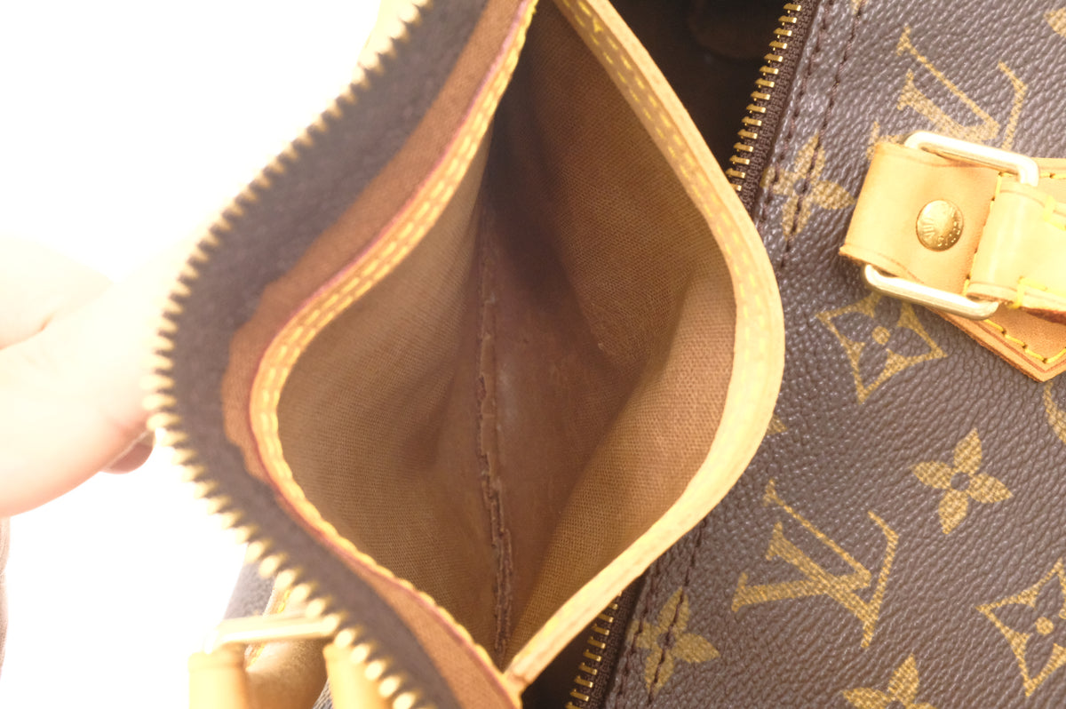 Louis Vuitton Speedy 40 in Monogram Canvas