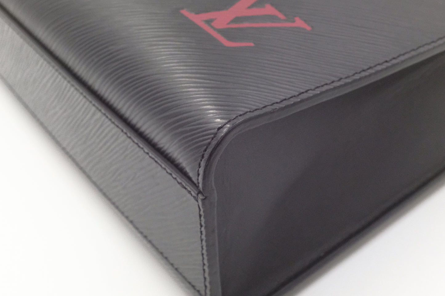 Louis Vuitton Sac Plat PM in Black Epi Leather