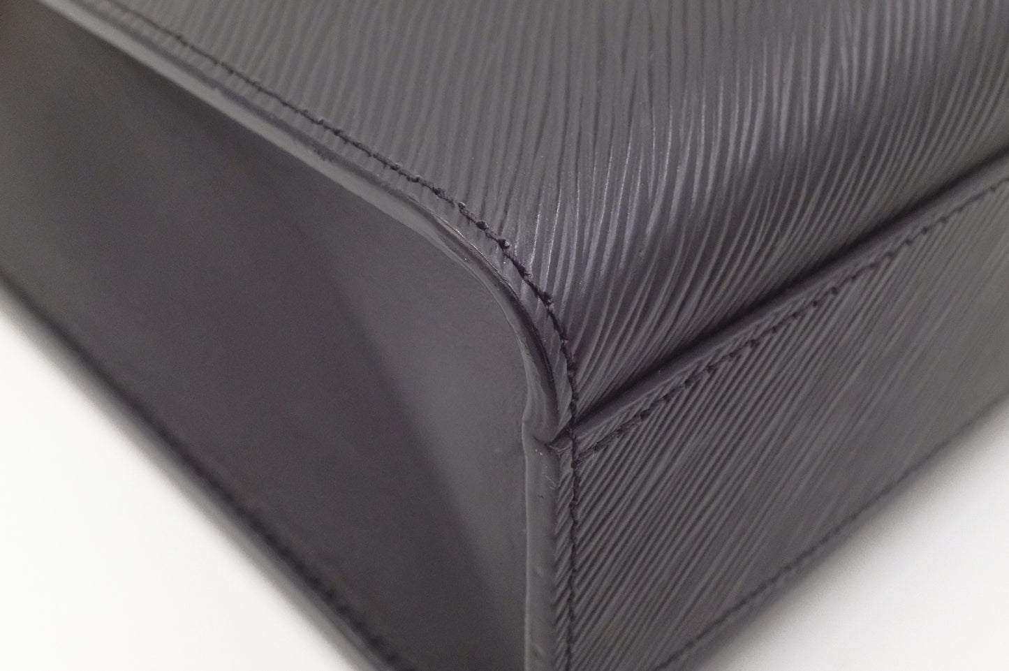 Louis Vuitton Sac Plat PM in Black Epi Leather