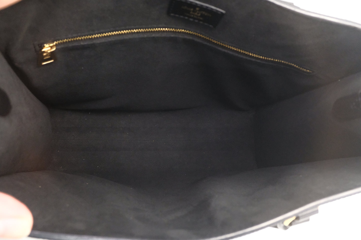 Louis Vuitton Sac Plat PM in Black Epi Leather