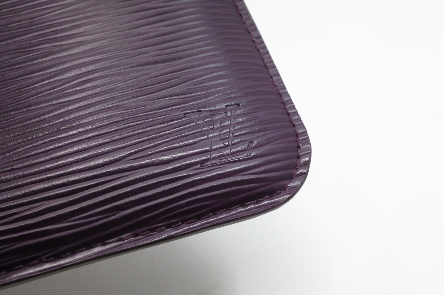 Louis Vuitton Pochette Cles in Purple Epi Leather