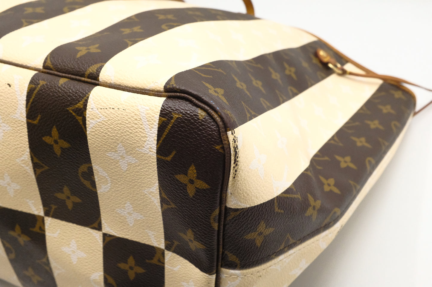 Louis Vuitton Neverfull GM in Rayures Monogram Canvas