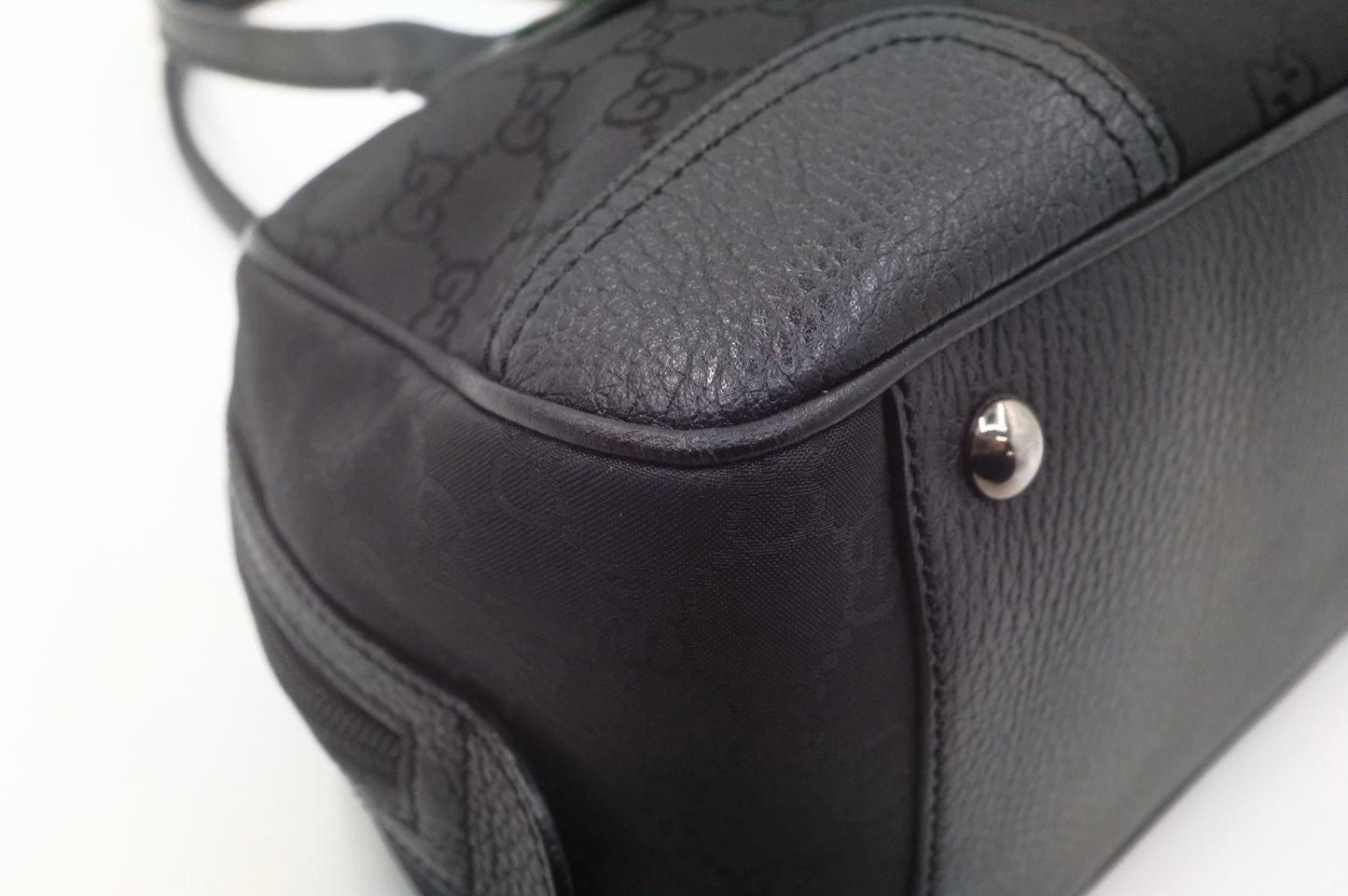 Gucci Shoulder Bag in Black GG Canvas