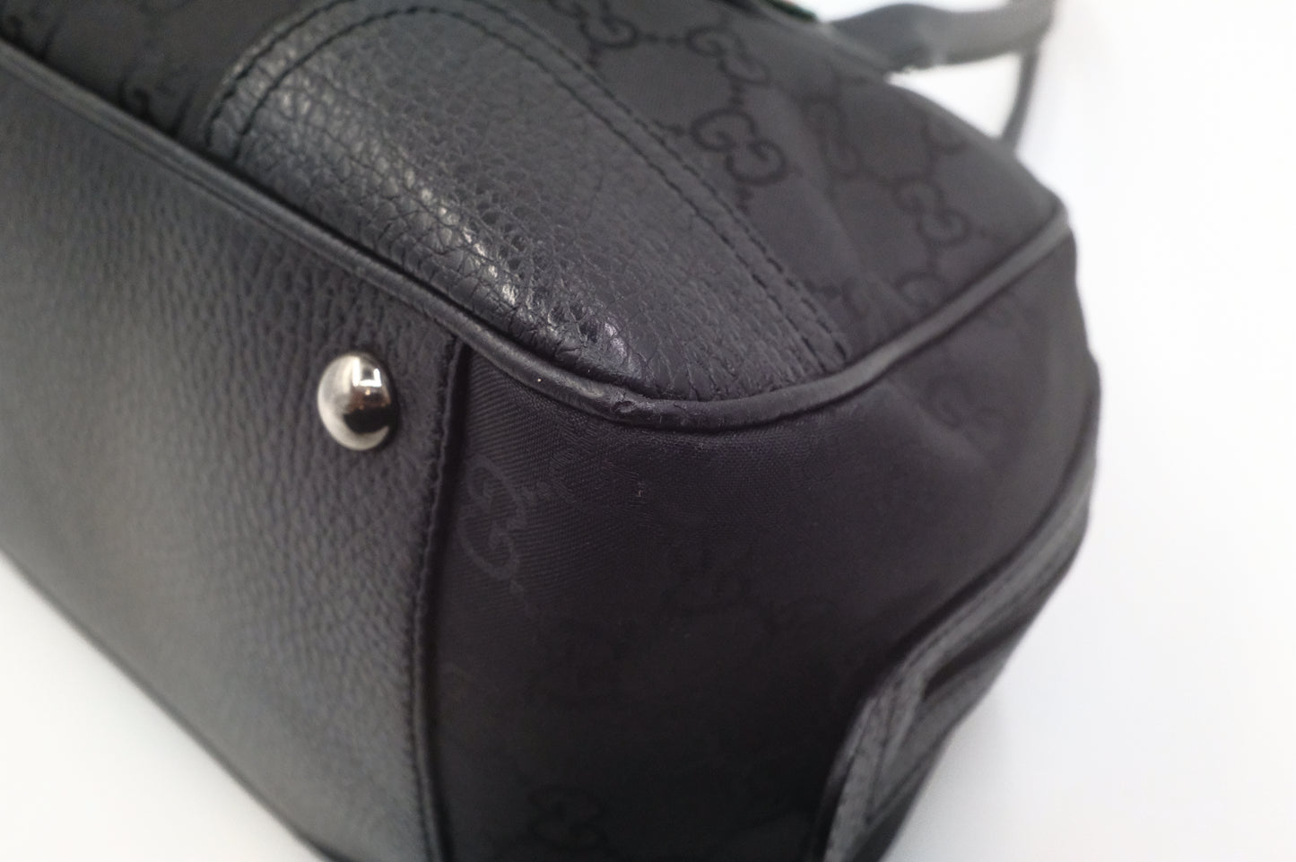 Gucci Shoulder Bag in Black GG Canvas