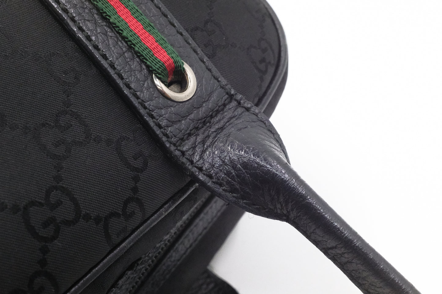 Gucci Shoulder Bag in Black GG Canvas