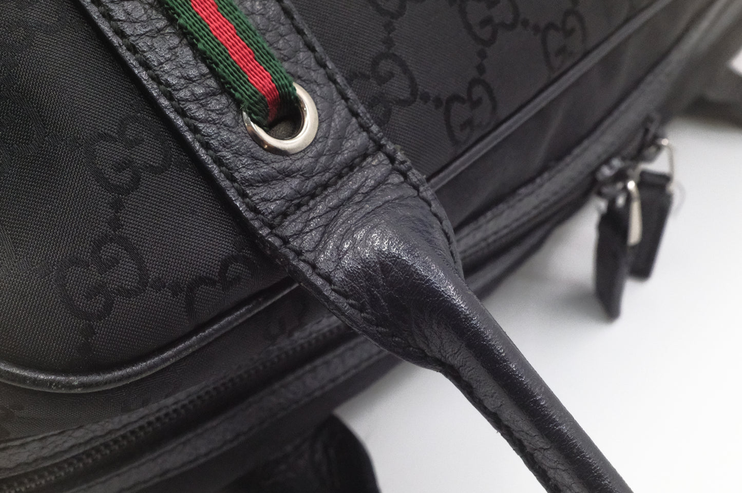 Gucci Shoulder Bag in Black GG Canvas