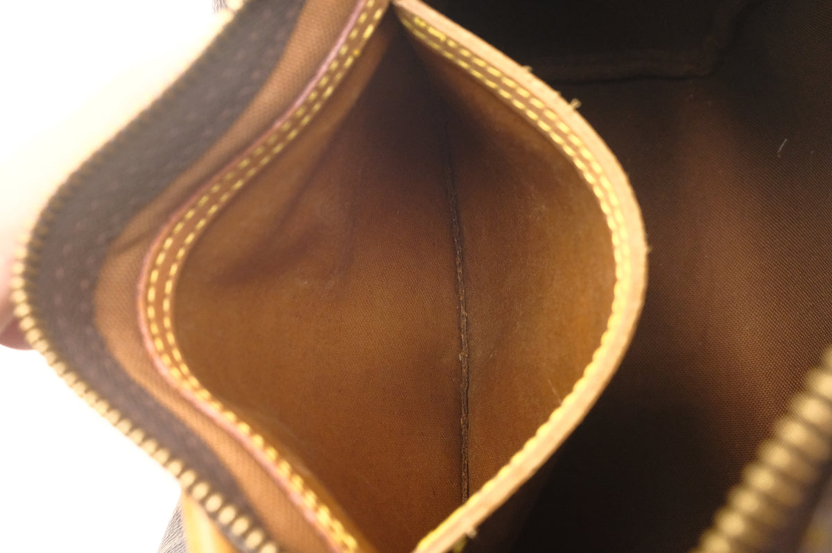 Louis Vuitton Speedy 25 in Monogram Canvas