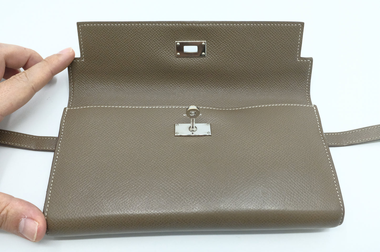 Hermes Kelly Wallet in Etoupe Epsom Leather