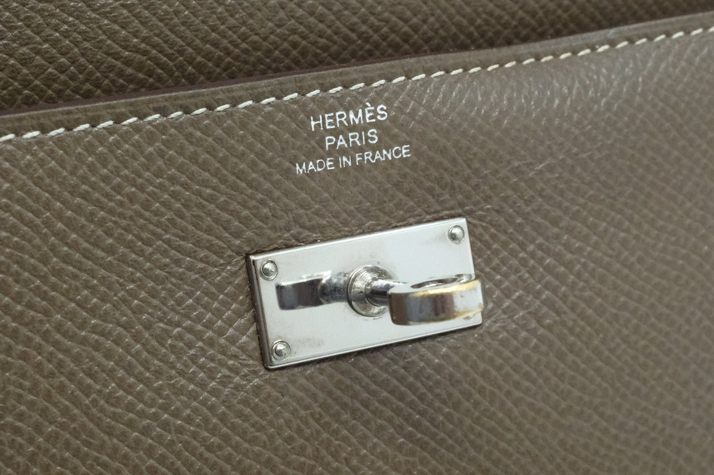 Hermes Kelly Wallet in Etoupe Epsom Leather