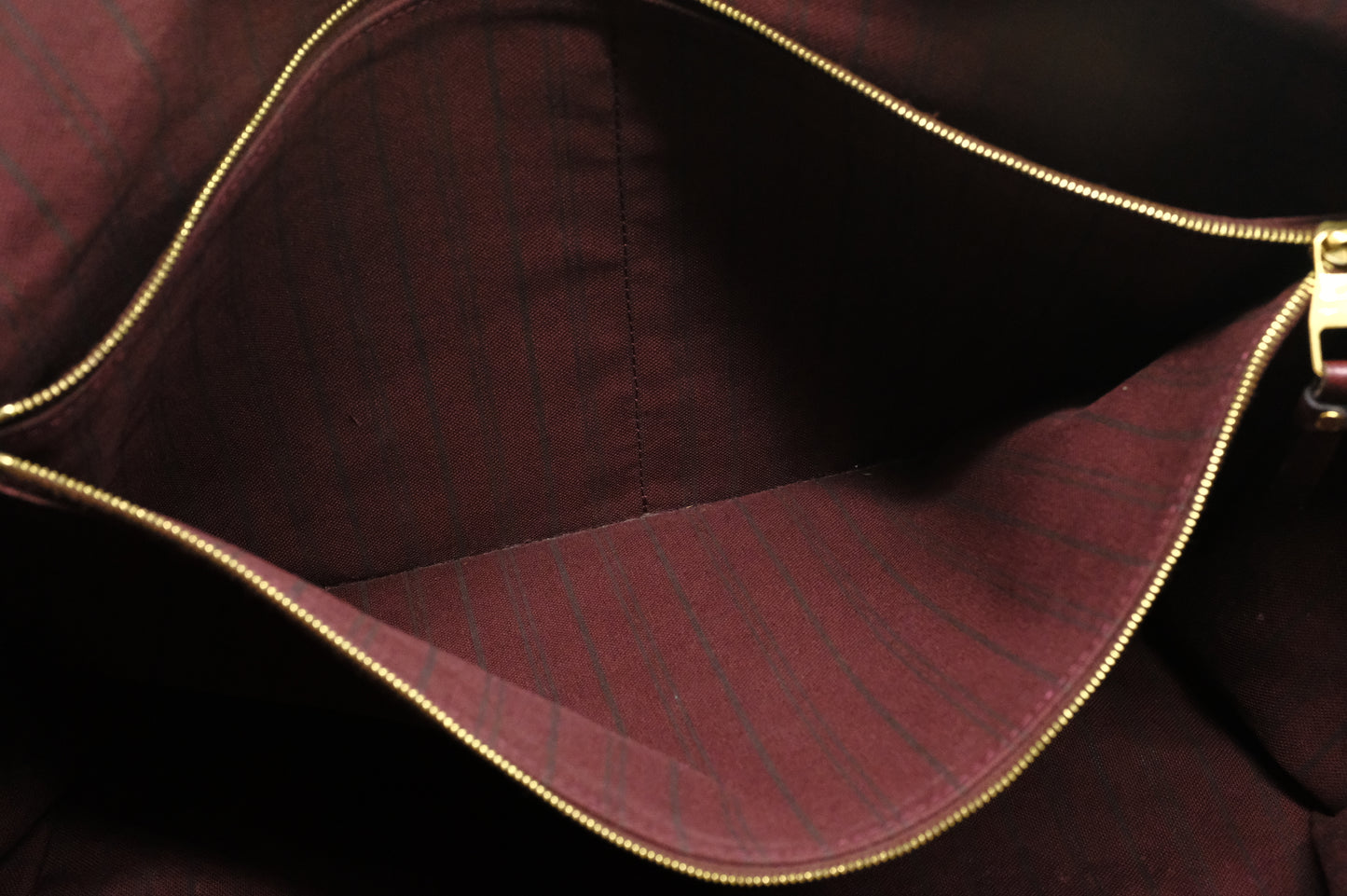 Louis Vuitton Lumineuse in Burgundy Empreinte Leather