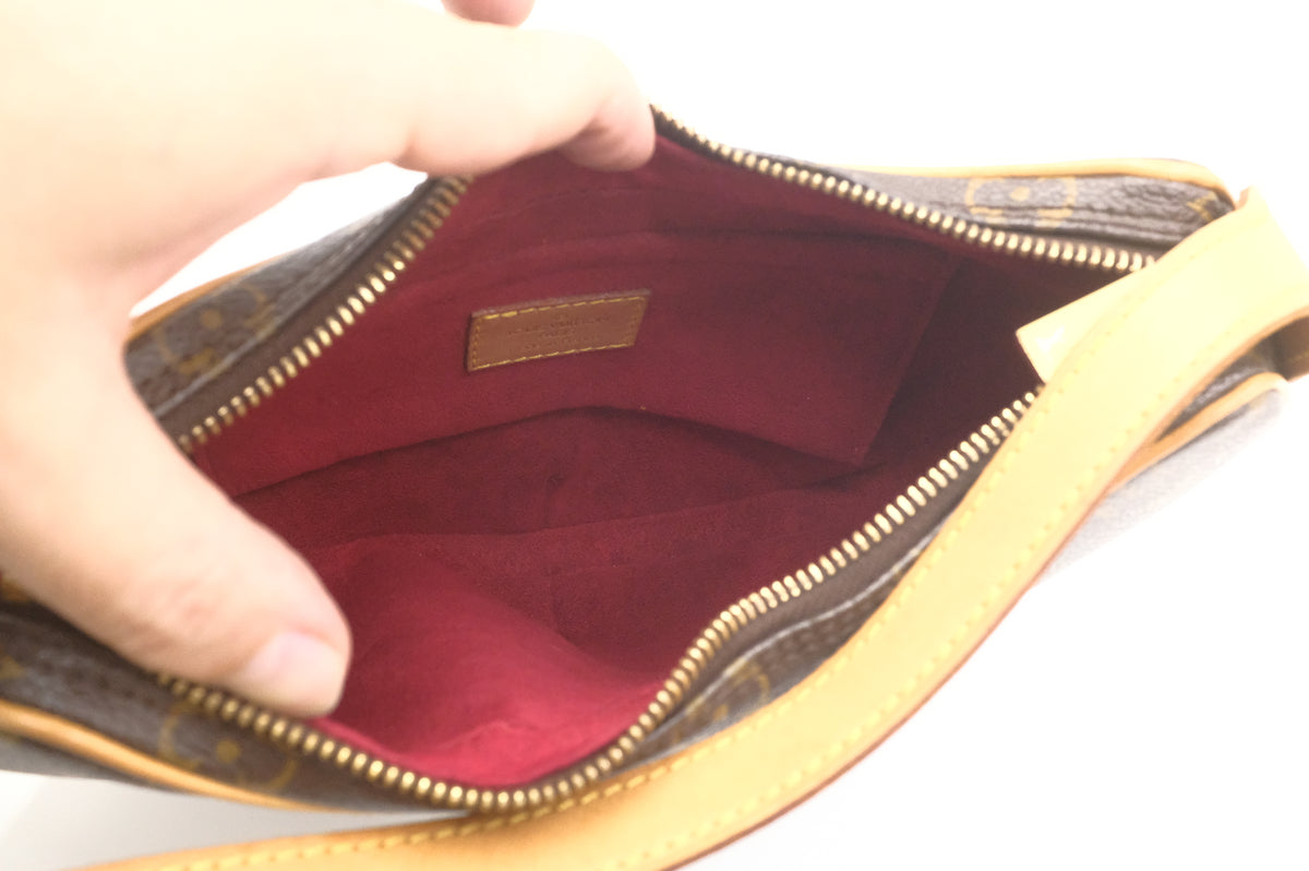 Louis Vuitton Croissant PM in Monogram Canvas