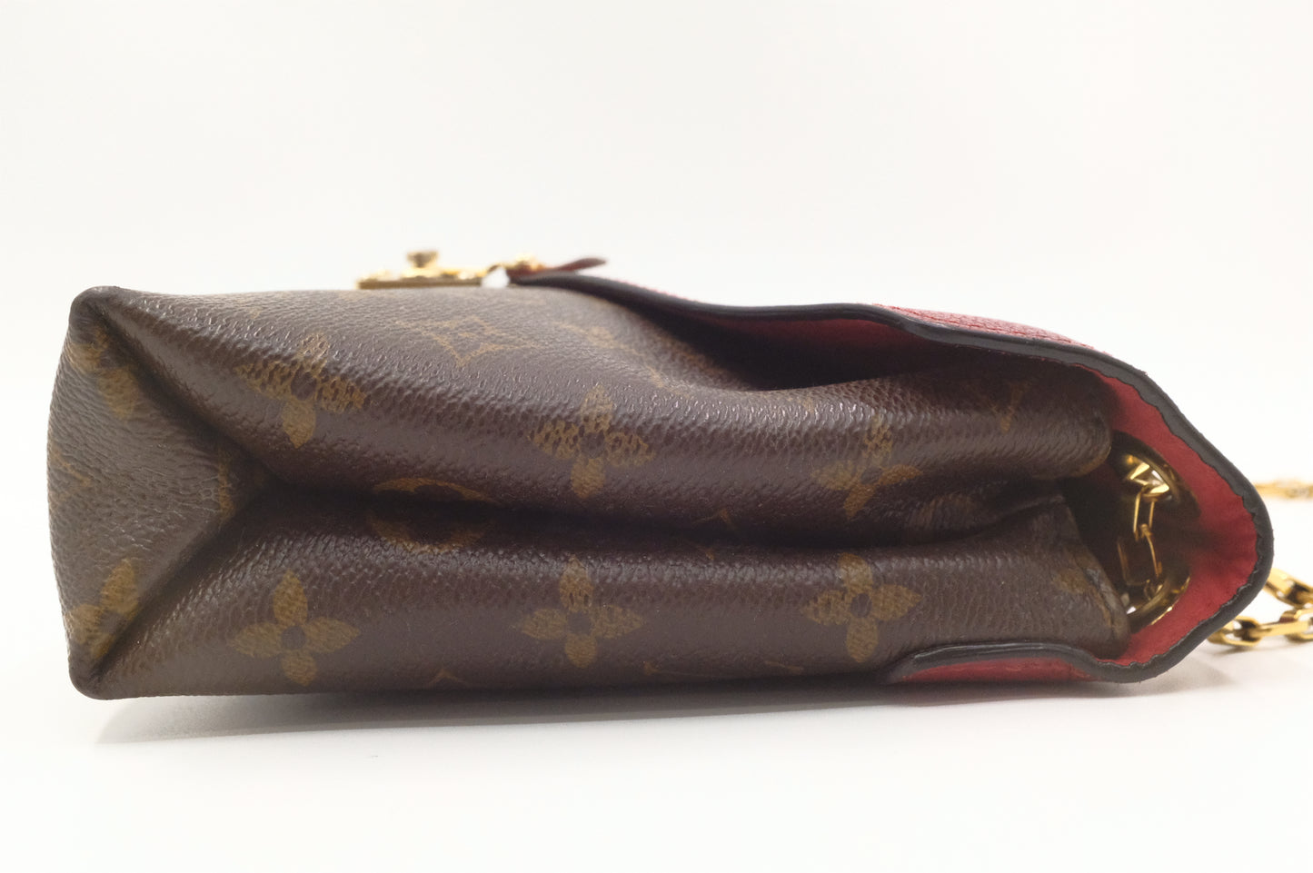 Louis Vuitton Pallas Chain Shoulder Bag in Red Leather and Monogram Canvas