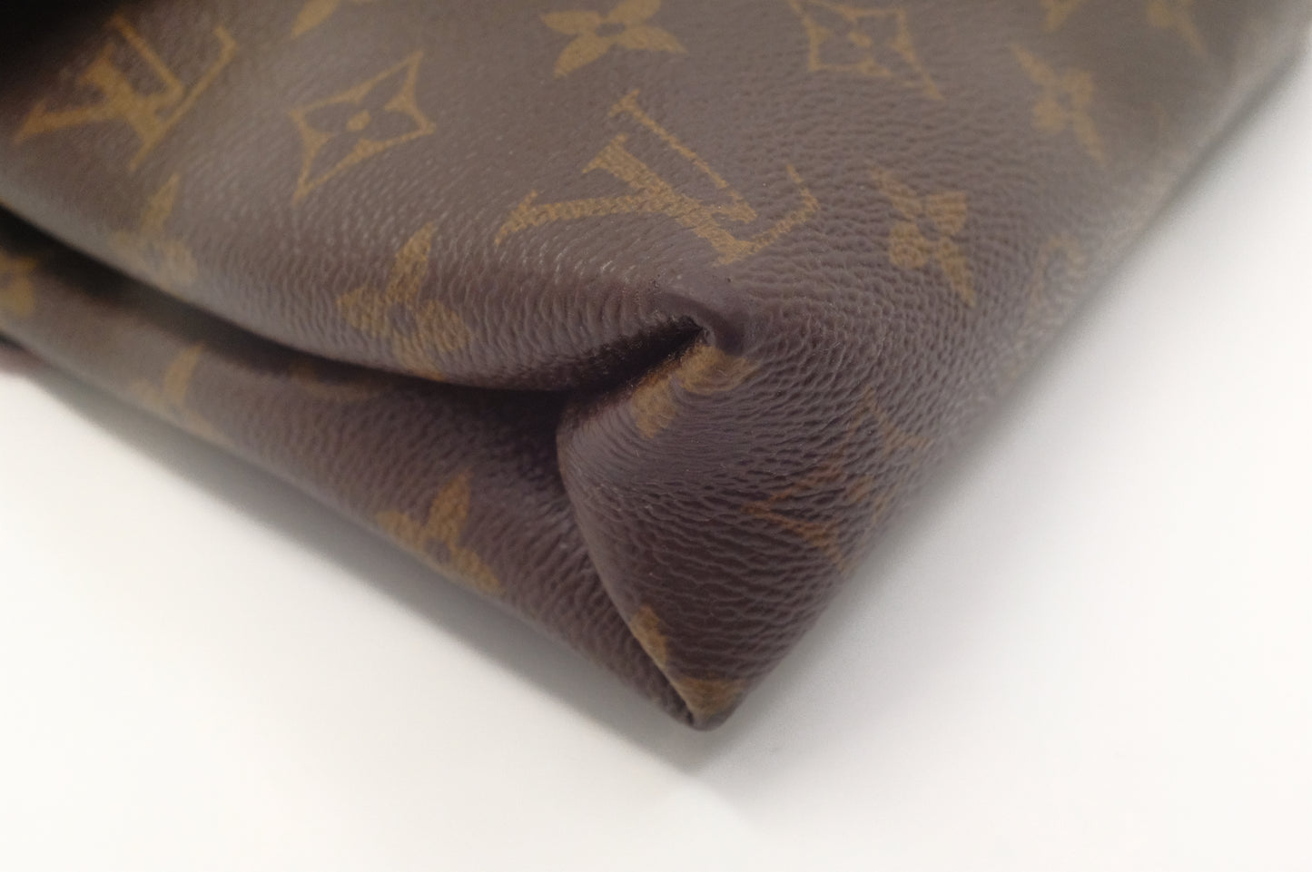 Louis Vuitton Pallas Chain Shoulder Bag in Red Leather and Monogram Canvas