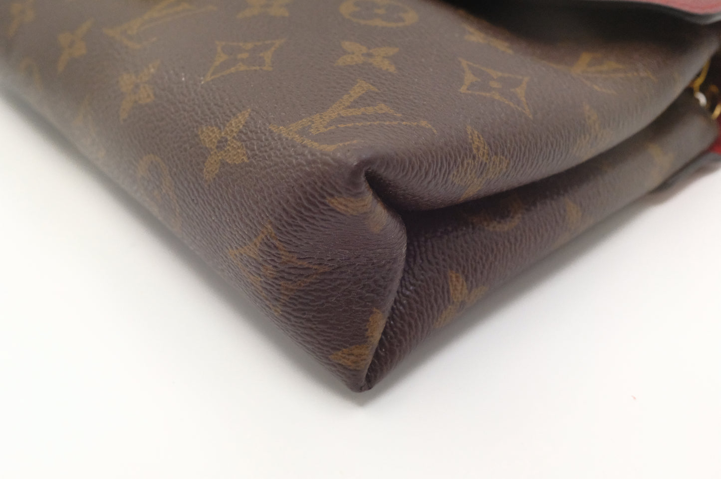 Louis Vuitton Pallas Chain Shoulder Bag in Red Leather and Monogram Canvas