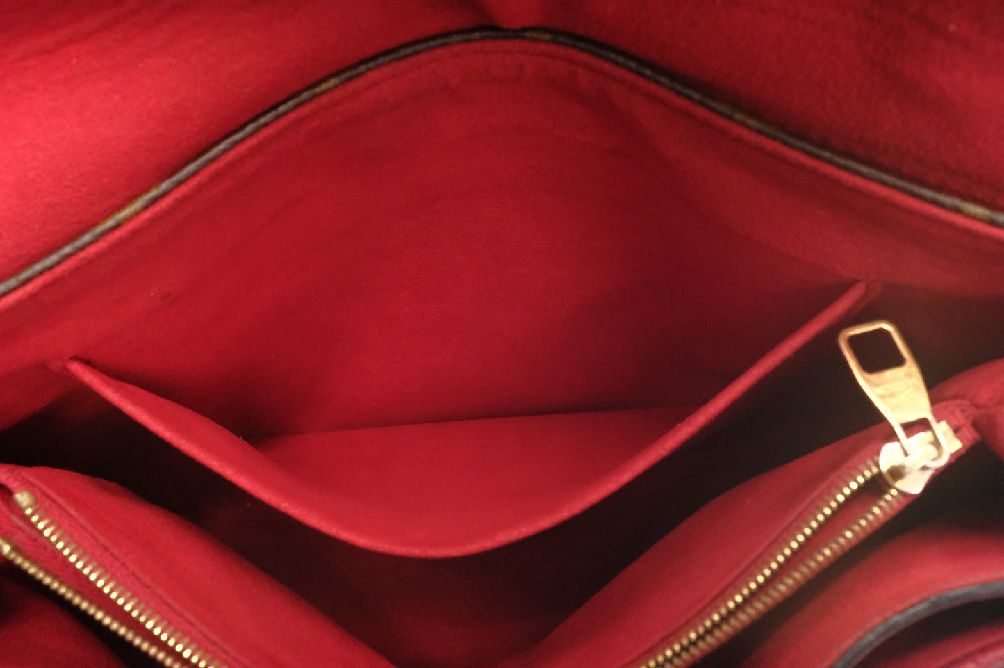 Louis Vuitton Pallas Chain Shoulder Bag in Red Leather and Monogram Canvas