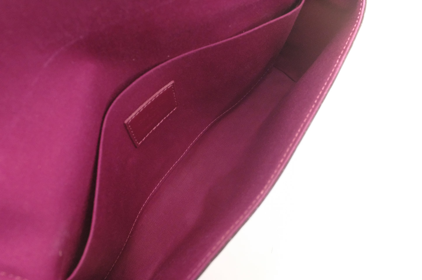 Louis Vuitton Pochette Felicie in Metallic Pink Vernis Leather