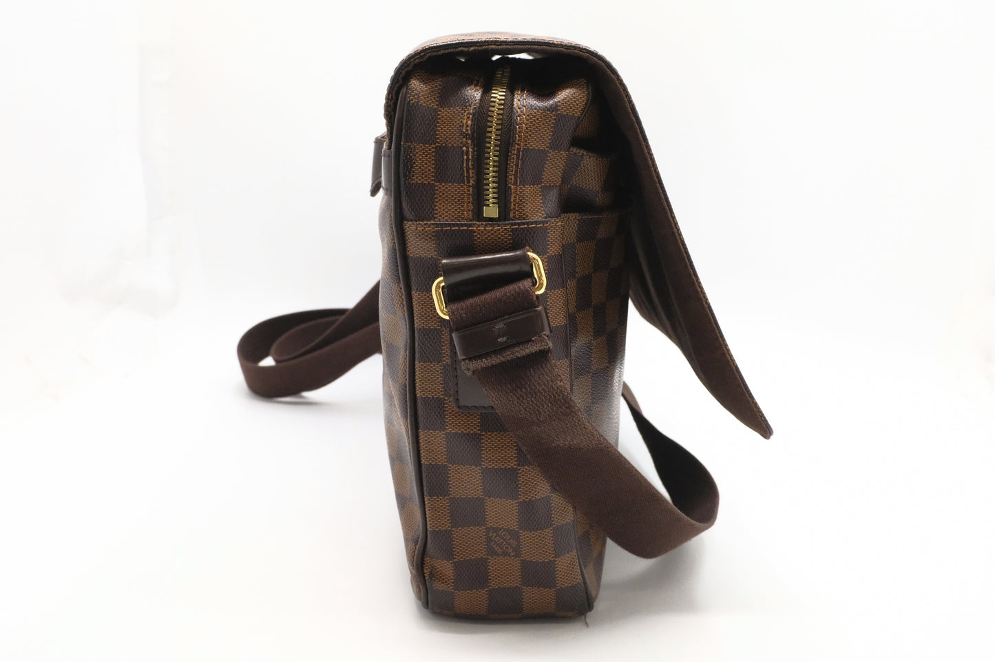 Louis Vuitton Shelton GM in Damier Ebene Canvas