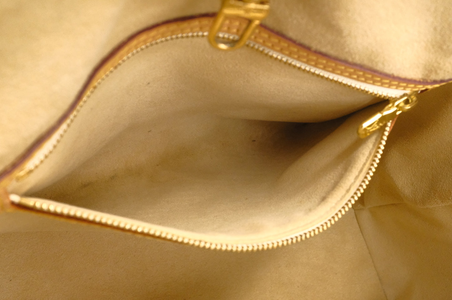 Louis Vuitton Hampstead PM in Damier Azur Canvas