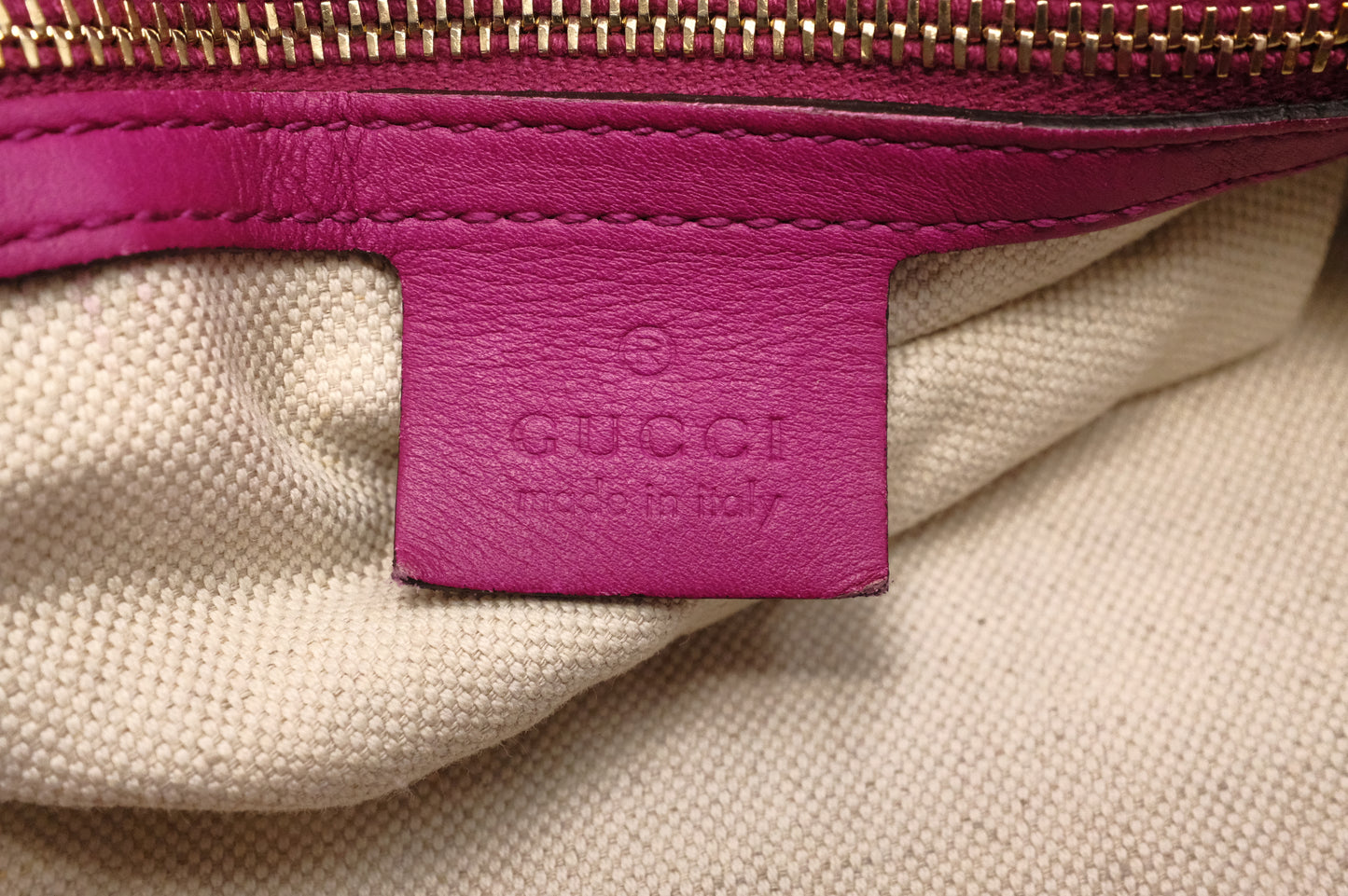 Gucci 2-Way Boston Bag in Magenta Leather