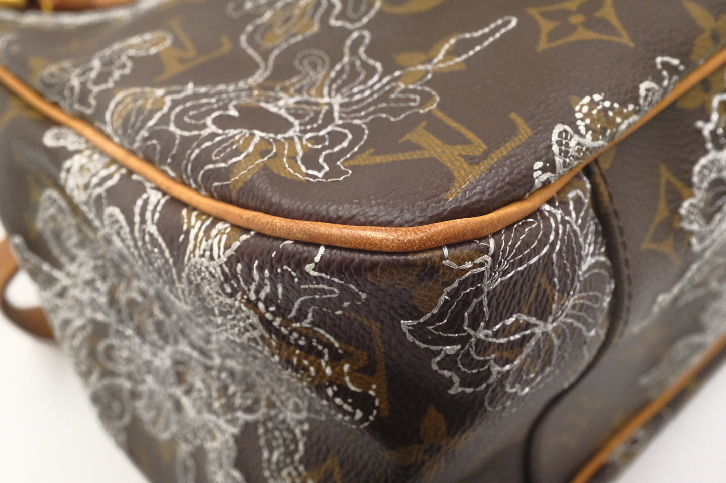 Louis Vuitton Batignolles Horizontal in Dentelle Monogram Canvas