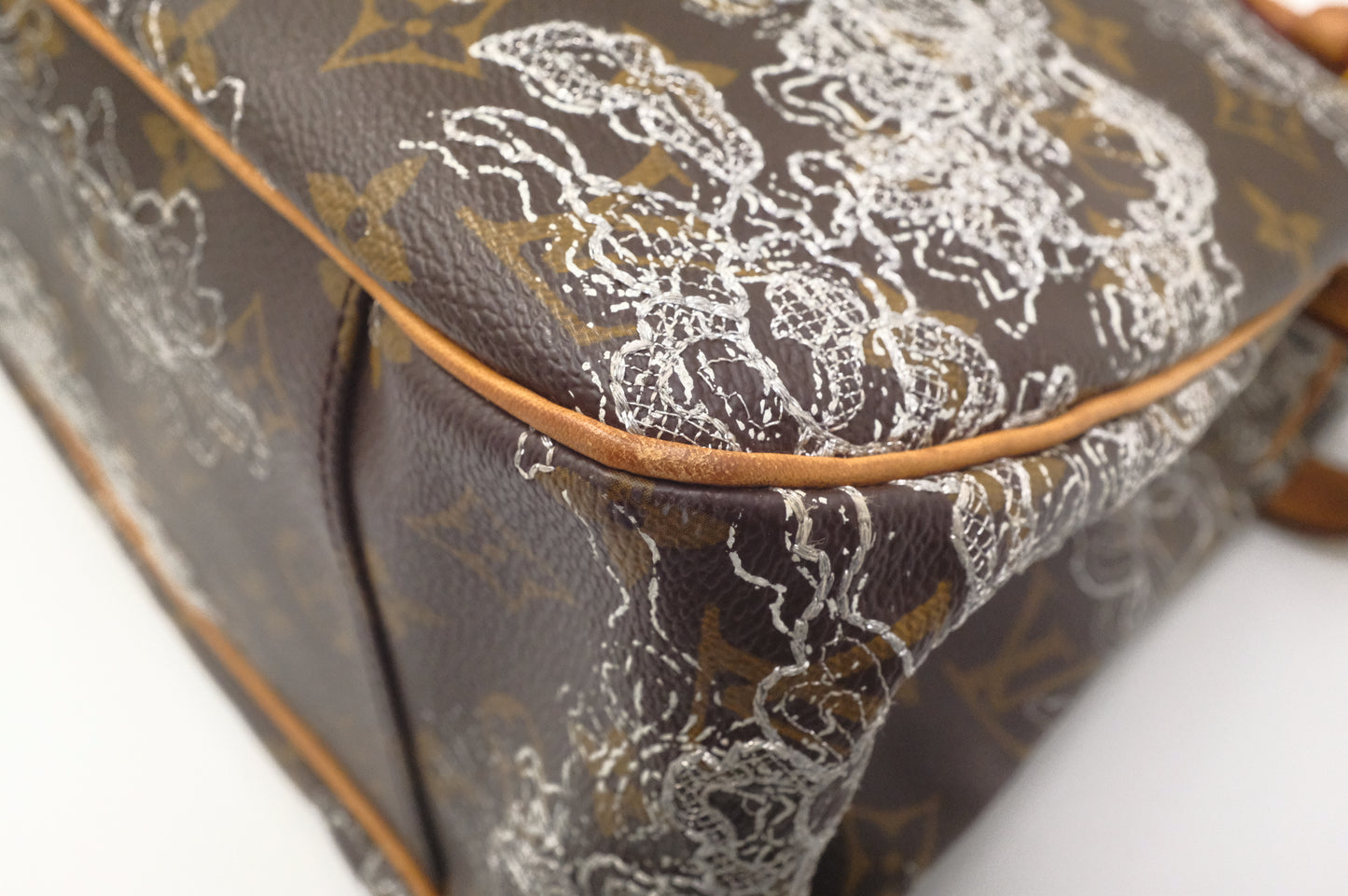 Louis Vuitton Batignolles Horizontal in Dentelle Monogram Canvas