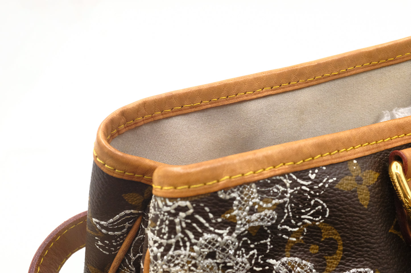 Louis Vuitton Batignolles Horizontal in Dentelle Monogram Canvas