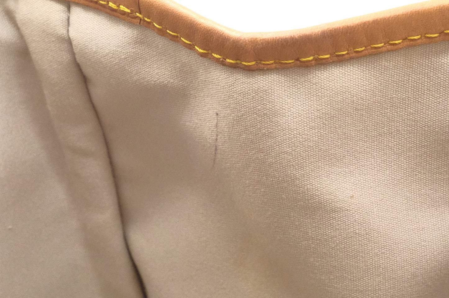 Louis Vuitton Batignolles Horizontal in Dentelle Monogram Canvas