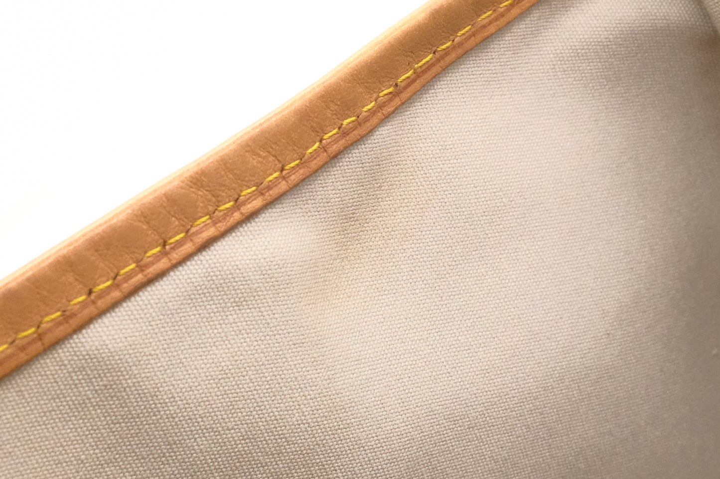 Louis Vuitton Batignolles Horizontal in Dentelle Monogram Canvas