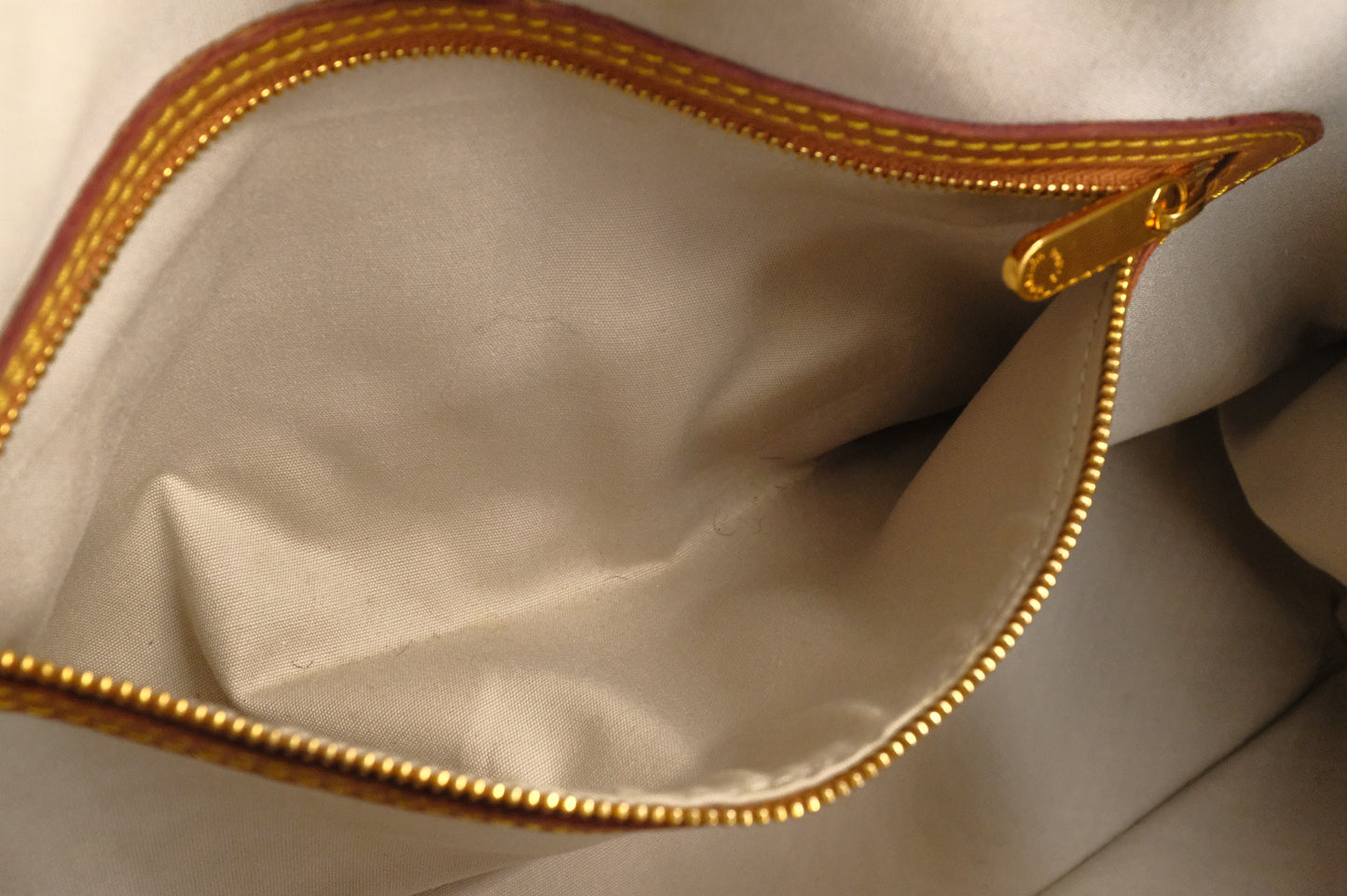 Louis Vuitton Batignolles Horizontal in Dentelle Monogram Canvas