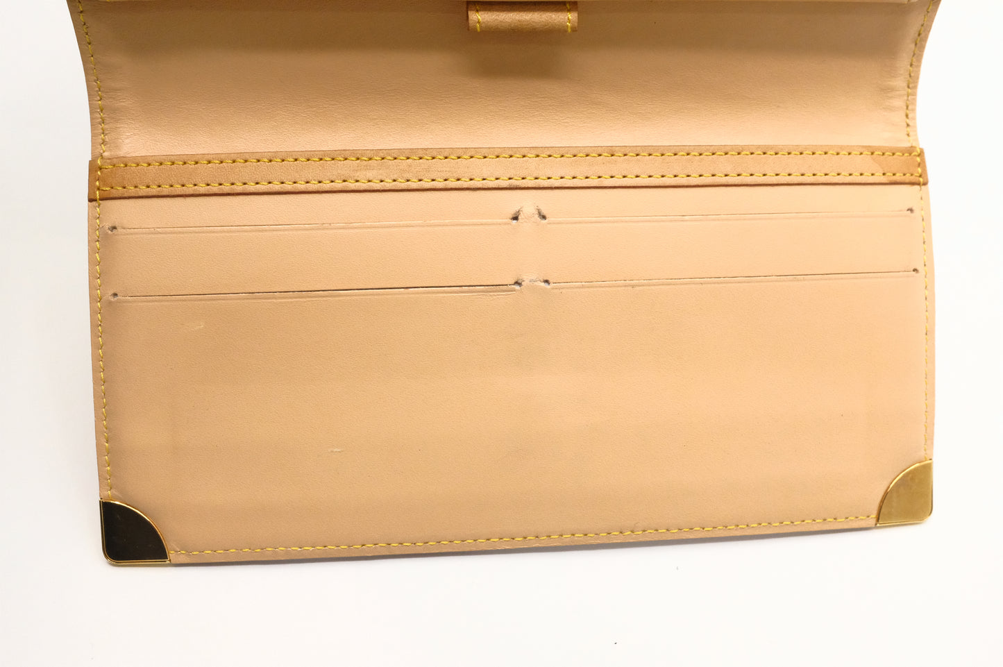 Louis Vuitton International Wallet in White Multicolor Canvas