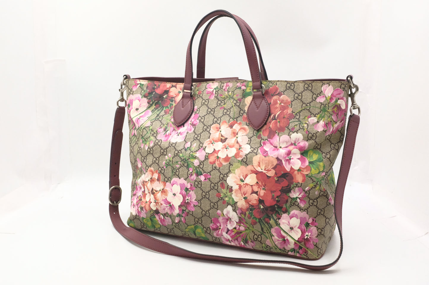 Gucci 2way Tote in GG Supreme Blooms Canvas