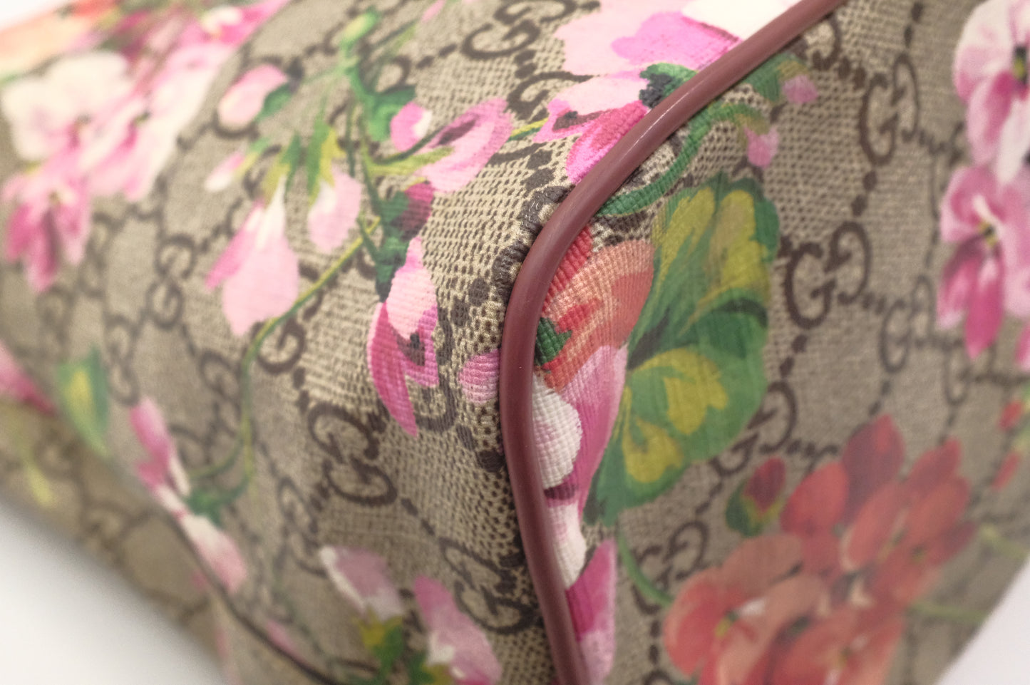 Gucci 2way Tote in GG Supreme Blooms Canvas
