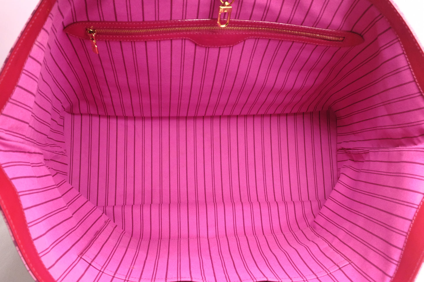 Louis Vuitton Cosmic Blossom Tote in Pink Vinyl Canvas