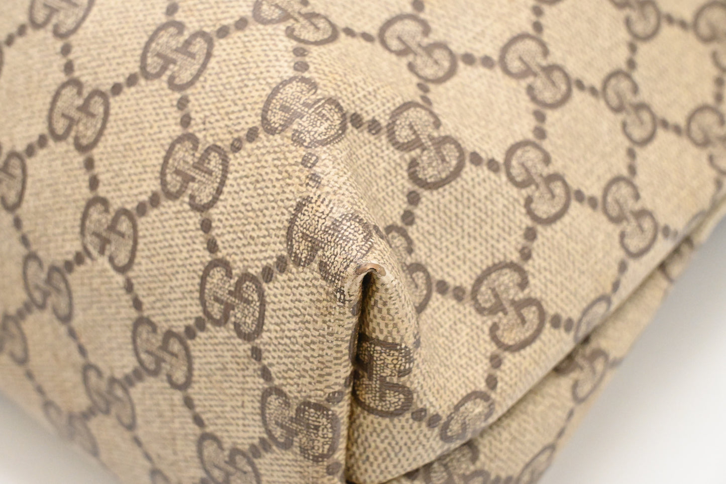 Gucci Tote Bag in GG Supreme Canvas