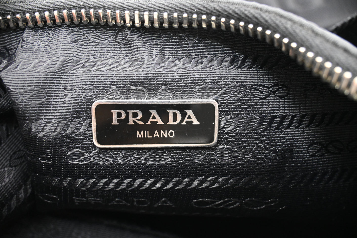 Prada Re-Edition 2005 in Black Nylon