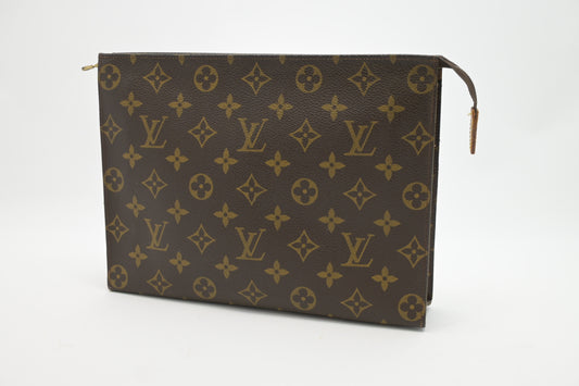 Louis Vuitton Toiletry 26 in Monogram Canvas