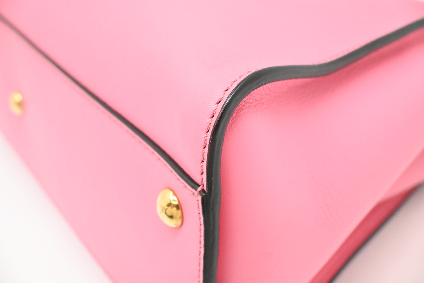 Fendi Medium Peekaboo in Pink Leather
