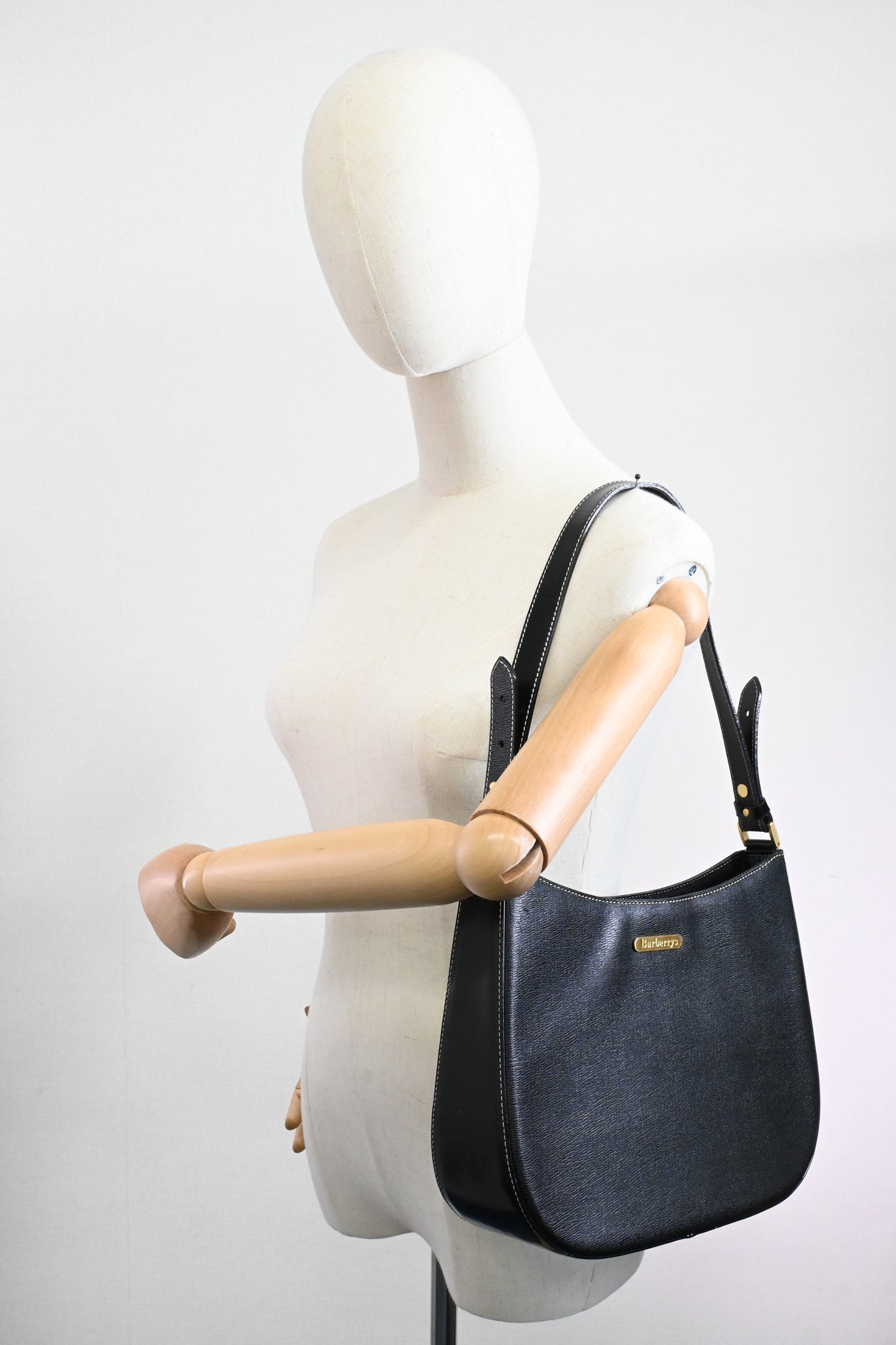 Burberry Shoulder Bag in Black Leather