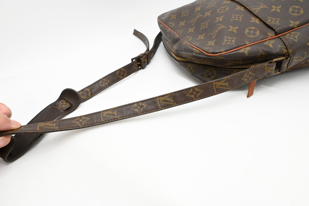Louis Vuitton Marceau GM in Monogram Canvas
