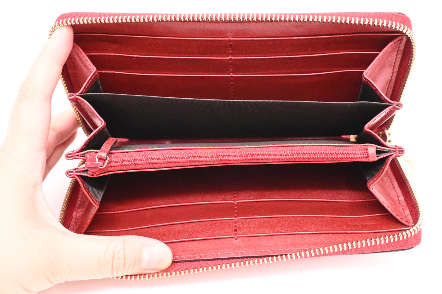 Gucci Long Zippy Wallet in Red Leather