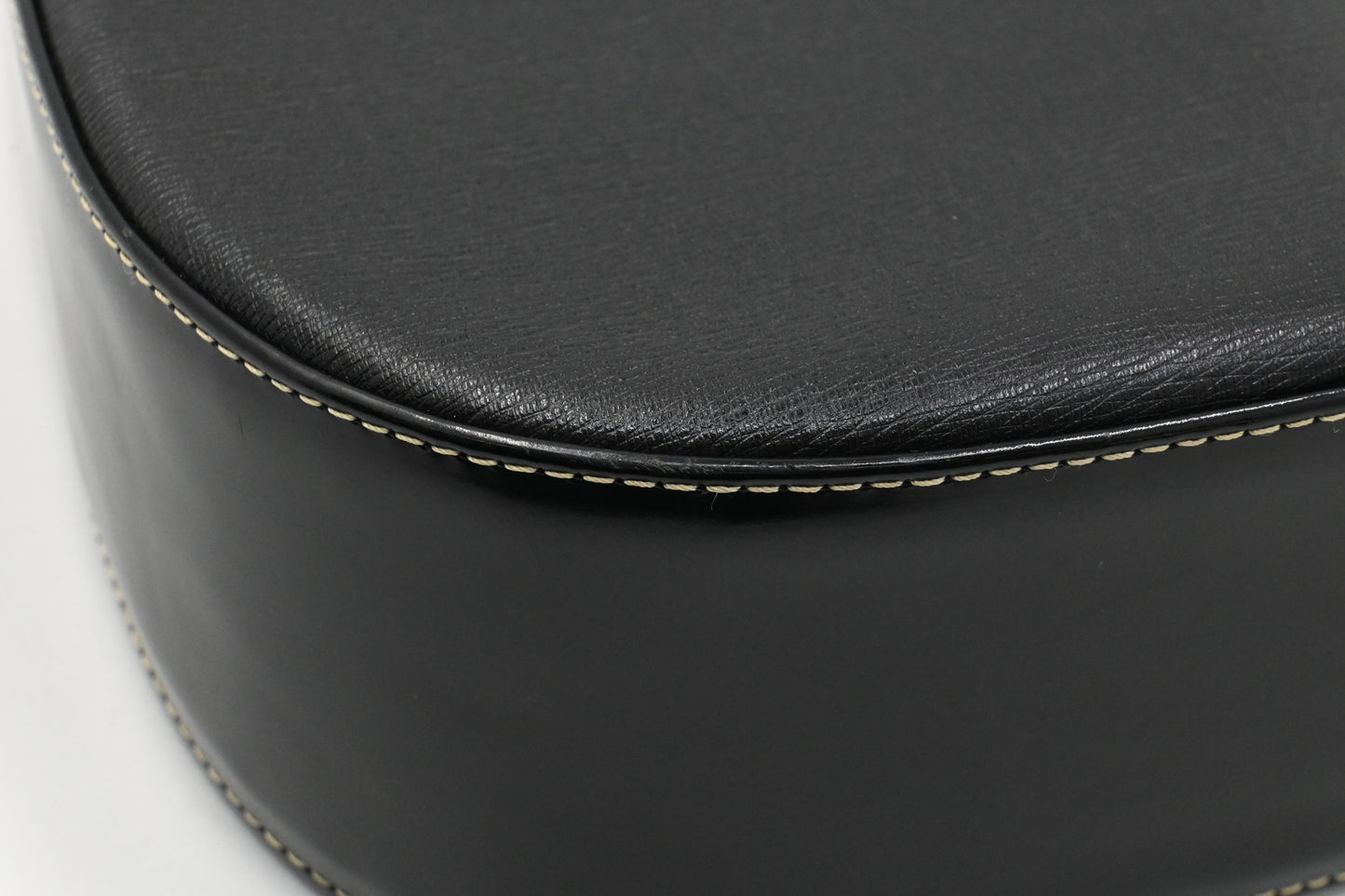 Burberry Shoulder Bag in Black Leather