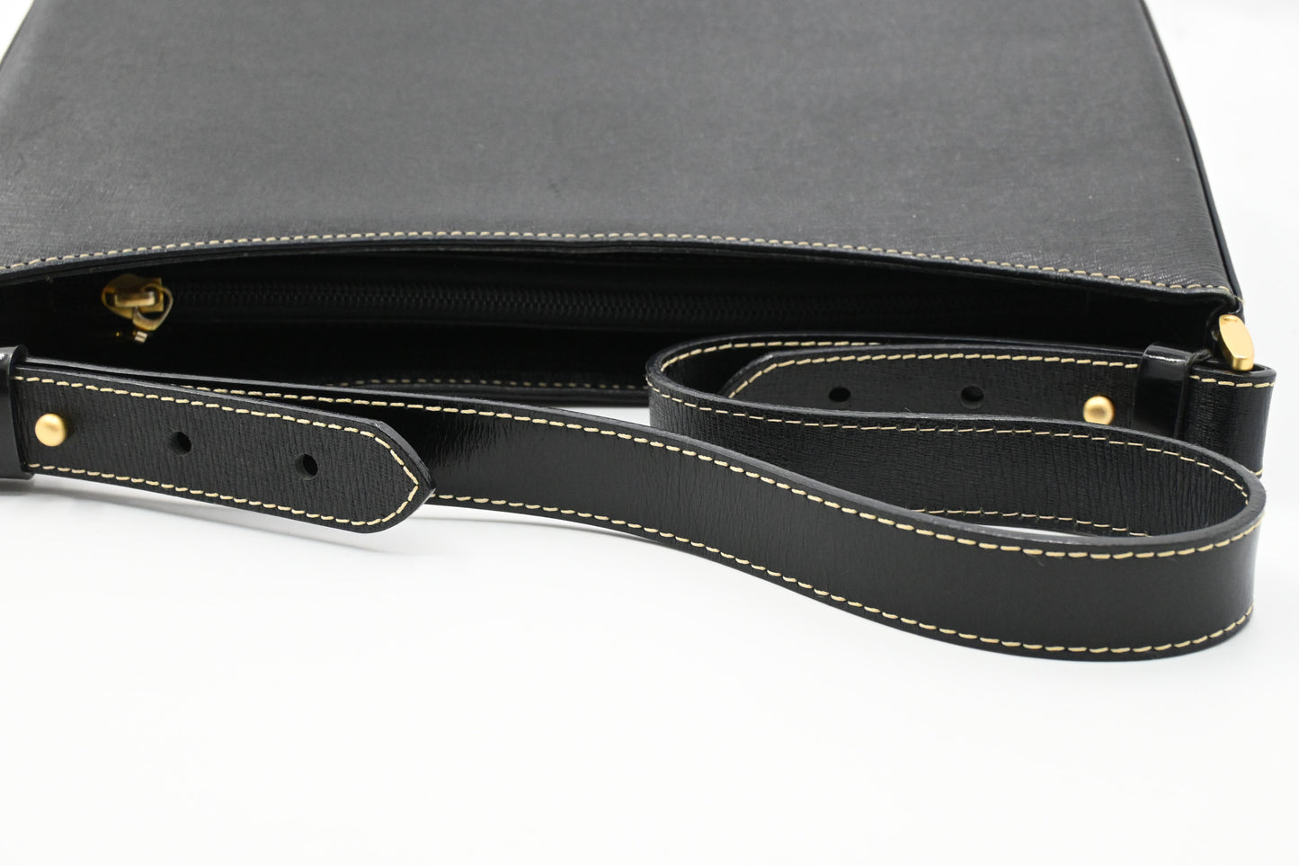 Burberry Shoulder Bag in Black Leather