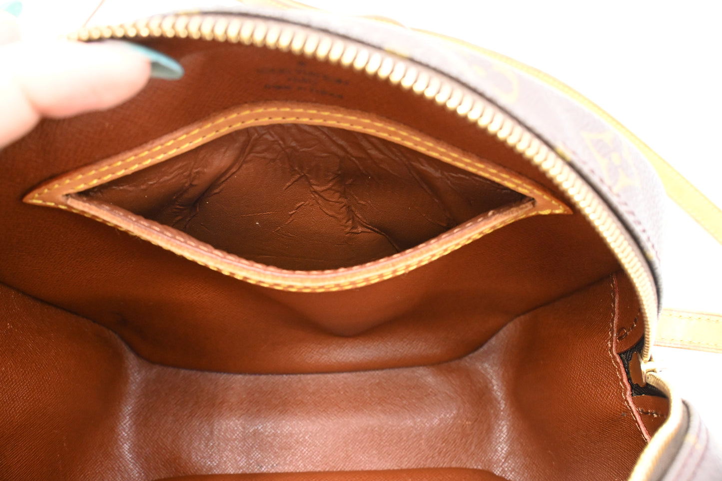 Louis Vuitton Blois in Monogram Canvas