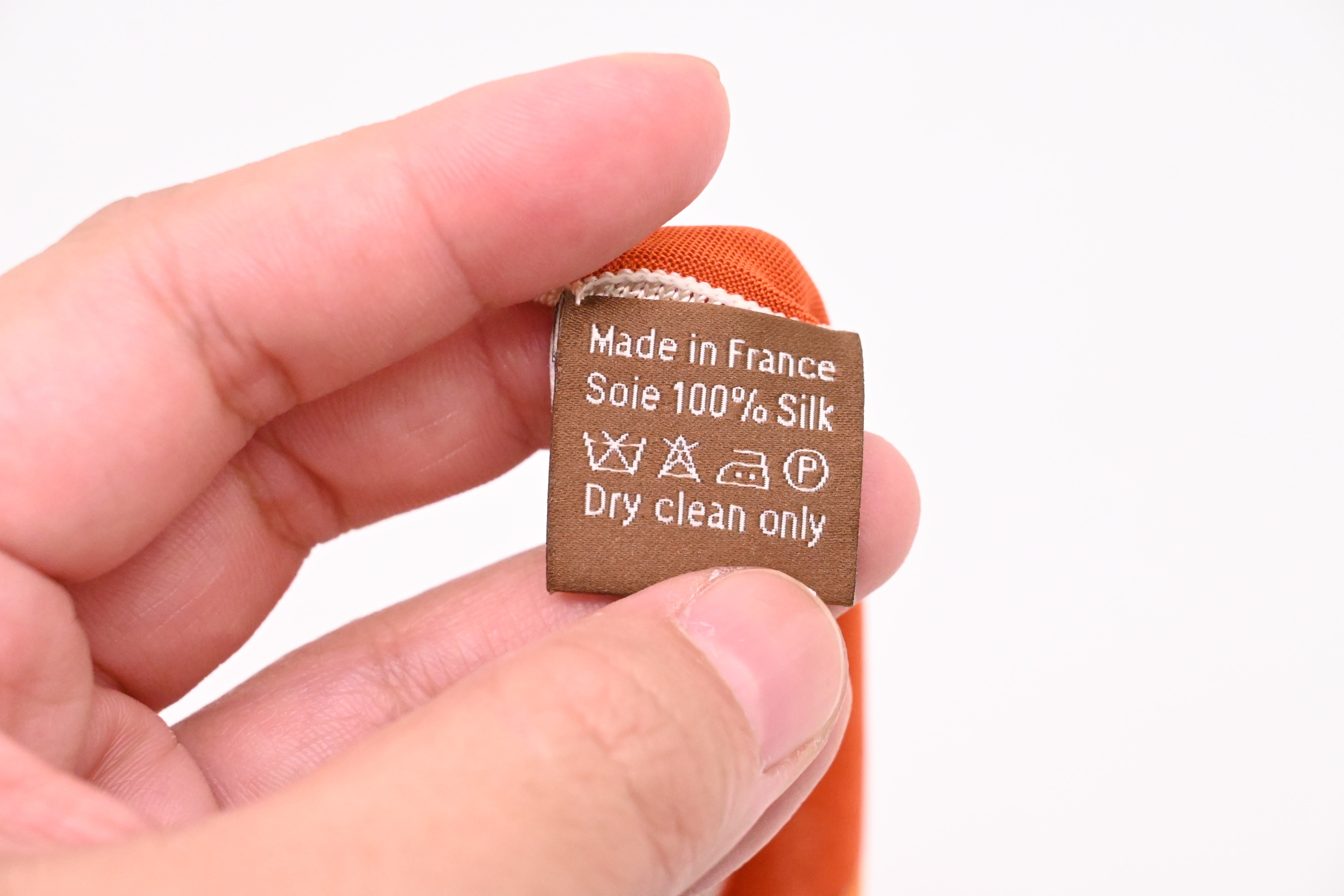 Hermes Eperon D'or Carre 90 in Orange Silk – Weekly Lux Drop