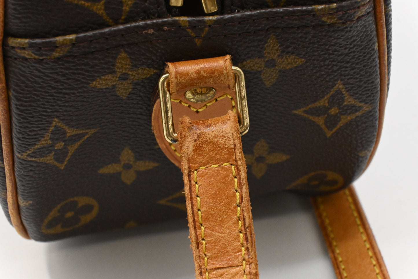 Louis Vuitton Blois in Monogram Canvas