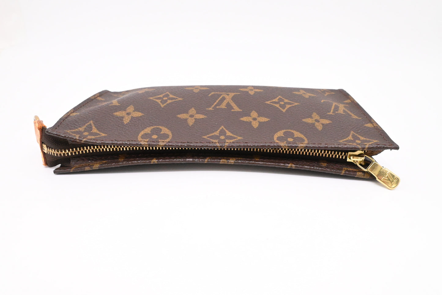 Louis Vuitton Bucket Pouch GM in Monogram Canvas