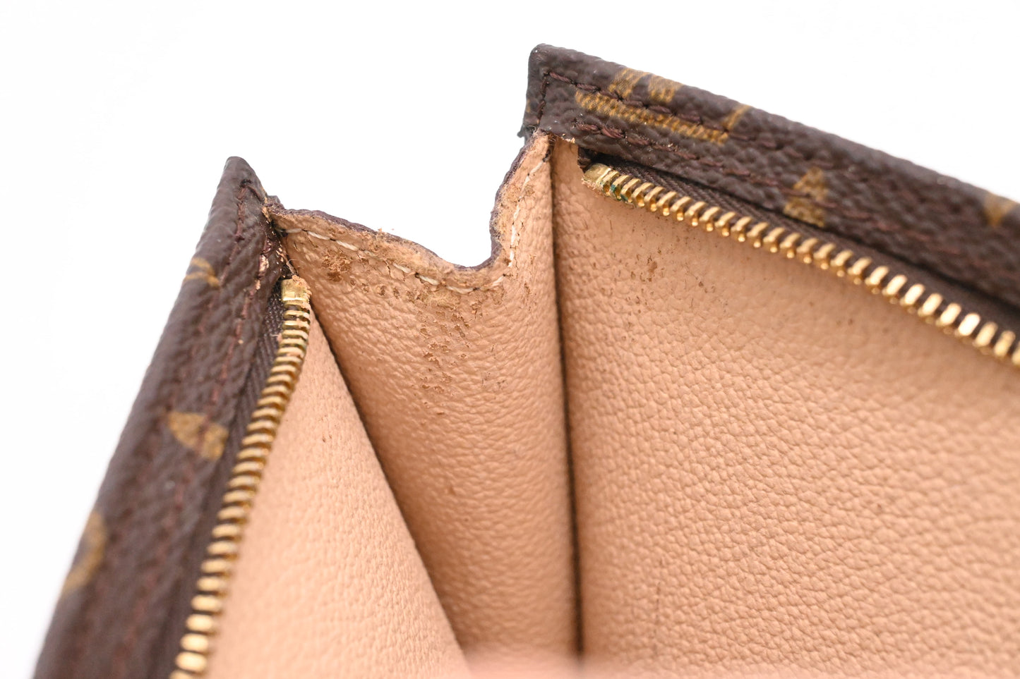 Louis Vuitton Bucket Pouch GM in Monogram Canvas