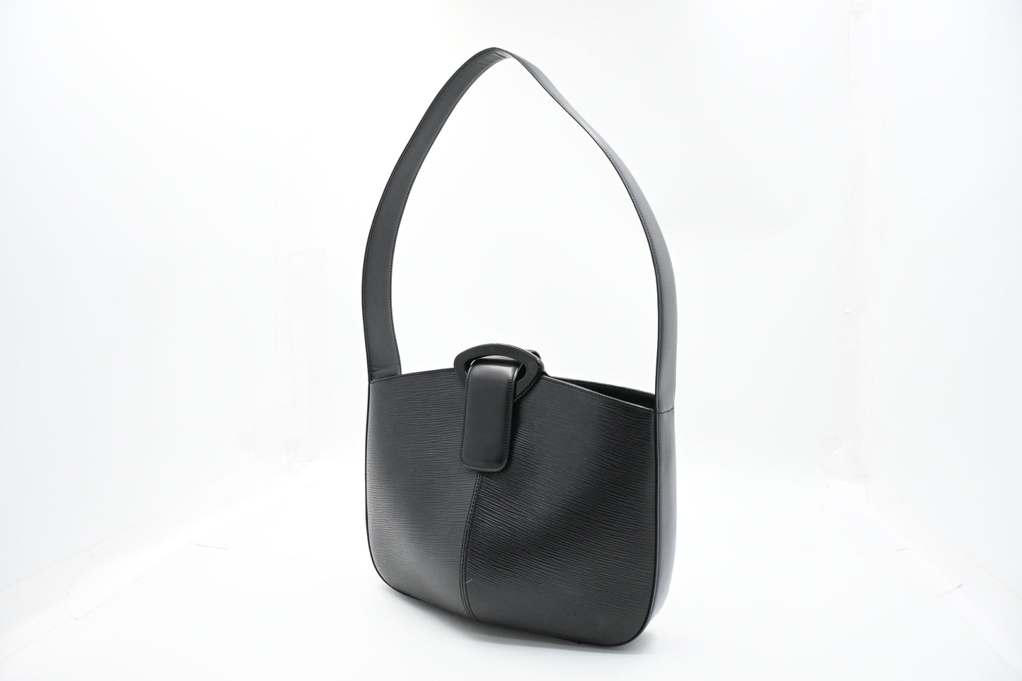Louis Vuitton Reverie in Black Epi Leather